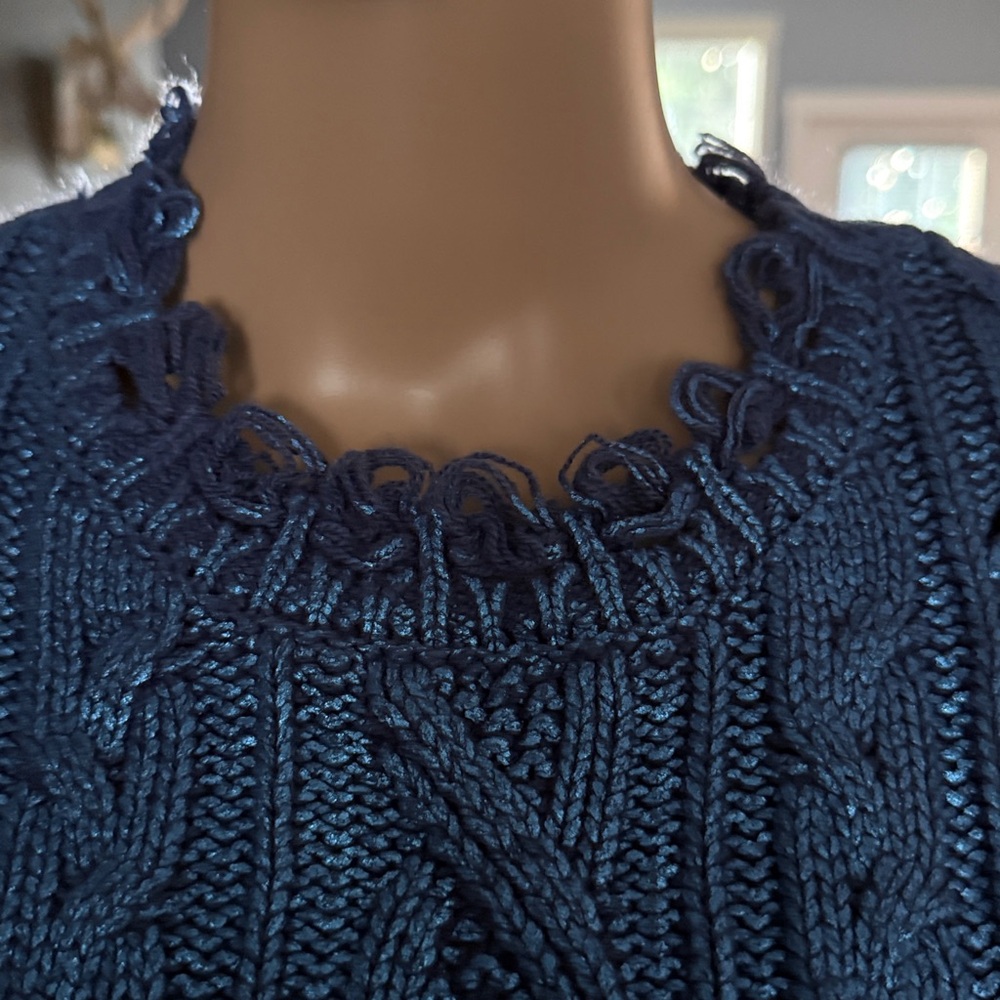 Zara Navy Blue Metallic Crochet Fringe Top (size small) - Picture 3 of 6